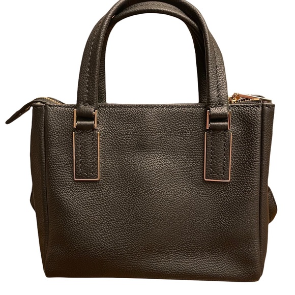 Kate Spade cross over bag. - Picture 2 of 12